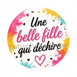 une belle fille qui déchire
