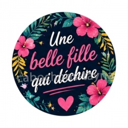 une belle fille qui déchire