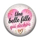 Cabochon Résine - une belle fille qui déchire
