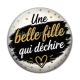 Cabochon Résine - une belle fille qui déchire