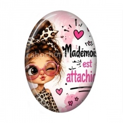 mademoiselle est attachiante