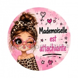 mademoiselle est attachiante