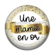 Cabochon Résine - une mamie en or