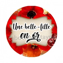 une belle fille en or