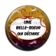 Cabochon Résine - une belle soeur qui déchire