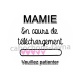 mamie en cours de téléchargement veuillez patienter