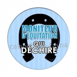 moniteur d'équitation qui déchire