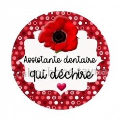 assistante dentaire qui déchire