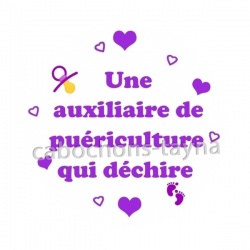 une auxiliaire de puériculture qui déchire