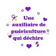 une auxiliaire de puériculture qui déchire