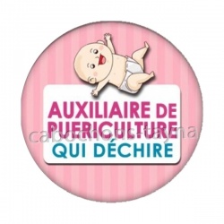 auxiliaire de puériculture qui déchire