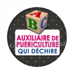 auxiliaire de puériculture qui déchire