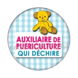 auxiliaire de puériculture qui déchire