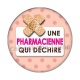 une pharmacienne qui déchire