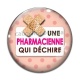Cabochon Verre - une pharmacienne qui déchire