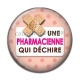 Cabochon Résine - une pharmacienne qui déchire