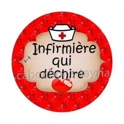 infirmière qui déchire