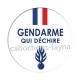 gendarme qui déchire