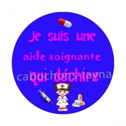 je suis une aide soignante qui déchire
