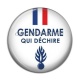 Cabochon Résine - gendarme qui déchire