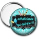 Miroir de poche -  esthéticienne qui déchire