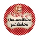 une secrétaire qui déchire