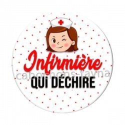 infirmière qui déchire