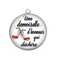 Pendentif Cabochon Argent - une demoiselle d'honneur qui déchire