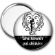 Miroir de poche - une témoin qui déchire