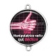 Connecteur Cabochon Argent - une manipulatrice radio qui déchire