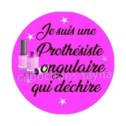 he suis une prothésiste ongulaire qui déchire