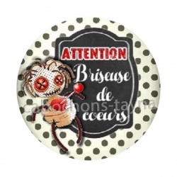 attention briseuse de coeur