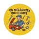 un mécanicien qui déchire