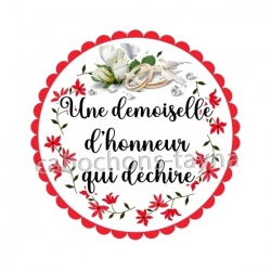 une demoiselle d'honneur qui déchire