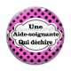Cabochon Verre - une aide soignante qui déchire
