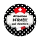 attention infirmière qui déchire