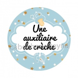 une auxiliaire de crèche
