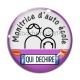 Cabochon Verre - monitrice d'auto école qui déchire