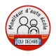 moniteur d'auto école qui déchire