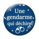 Cabochon Verre - une gendarme qui déchire
