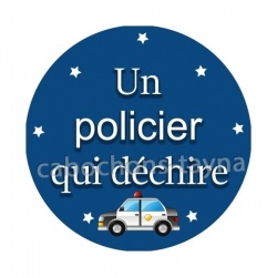 un policier qui déchire
