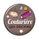 Cabochon Résine - couturière qui déchire