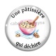 Cabochon Verre - une pâtissière qui déchire