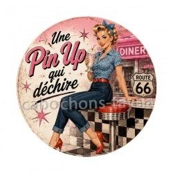 une pin up qui déchire
