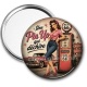 Miroir de poche - une pin up qui déchire