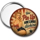 Miroir de poche - une pin up qui déchire