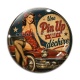 Cabochon Verre - une pin up qui déchire