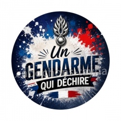 un gendarme qui déchire