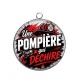 Pendentif Cabochon Argent - une pompière qui déchire, pompier femme