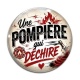 Cabochon Verre - une pompière qui déchire, pompier femme